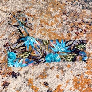 Large bikini top, one shoulder